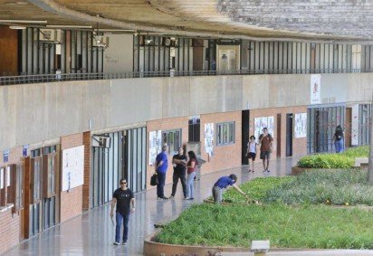 O estudo pretende identificar como hábitos de vida adotados na juventude influenciam a saúde na fase adulta -  (crédito: Minervino Júnior/CB/D.A.Press)