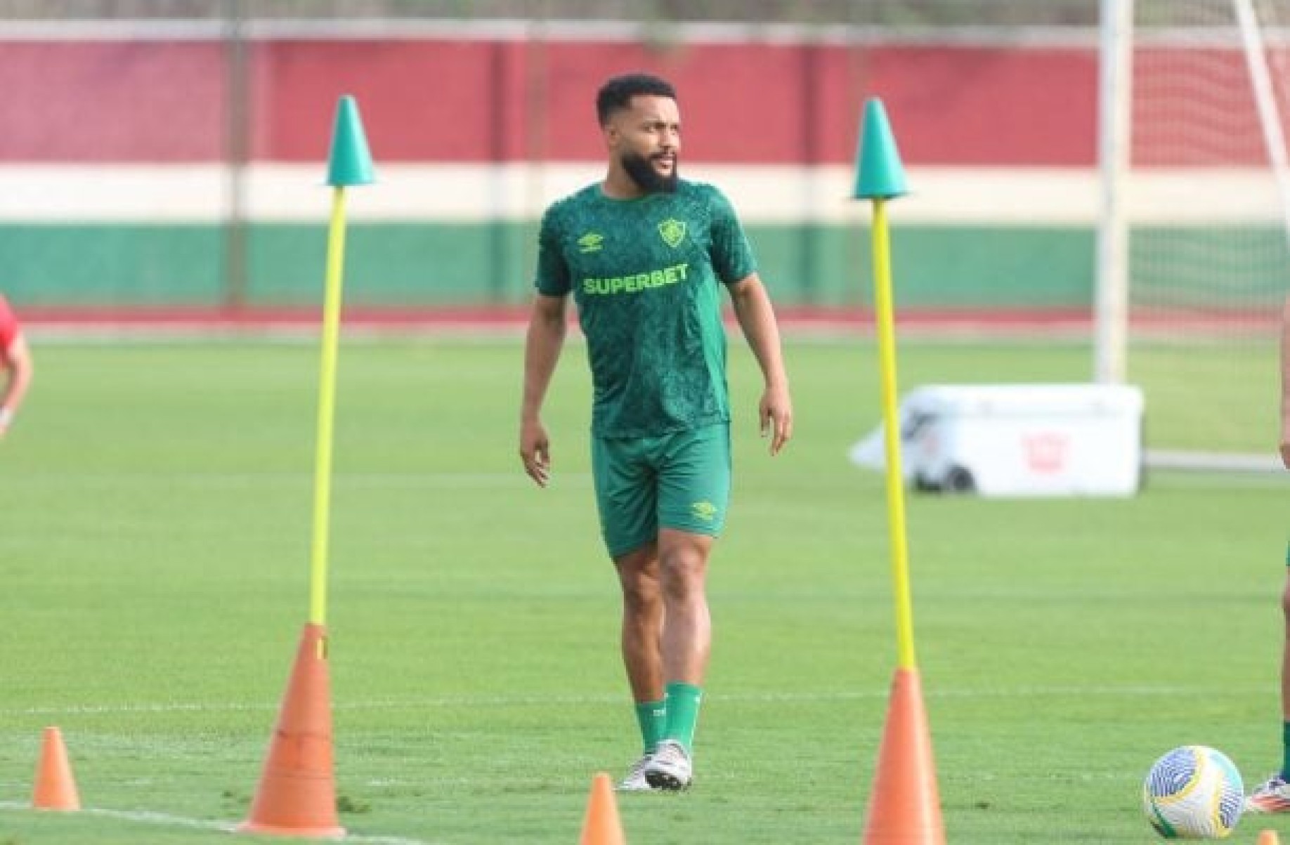 Samuel Xavier está suspenso e não enfrenta o Atlético-MG -  (crédito: - Foto: Marcelo Gonçalves/Fluminense)