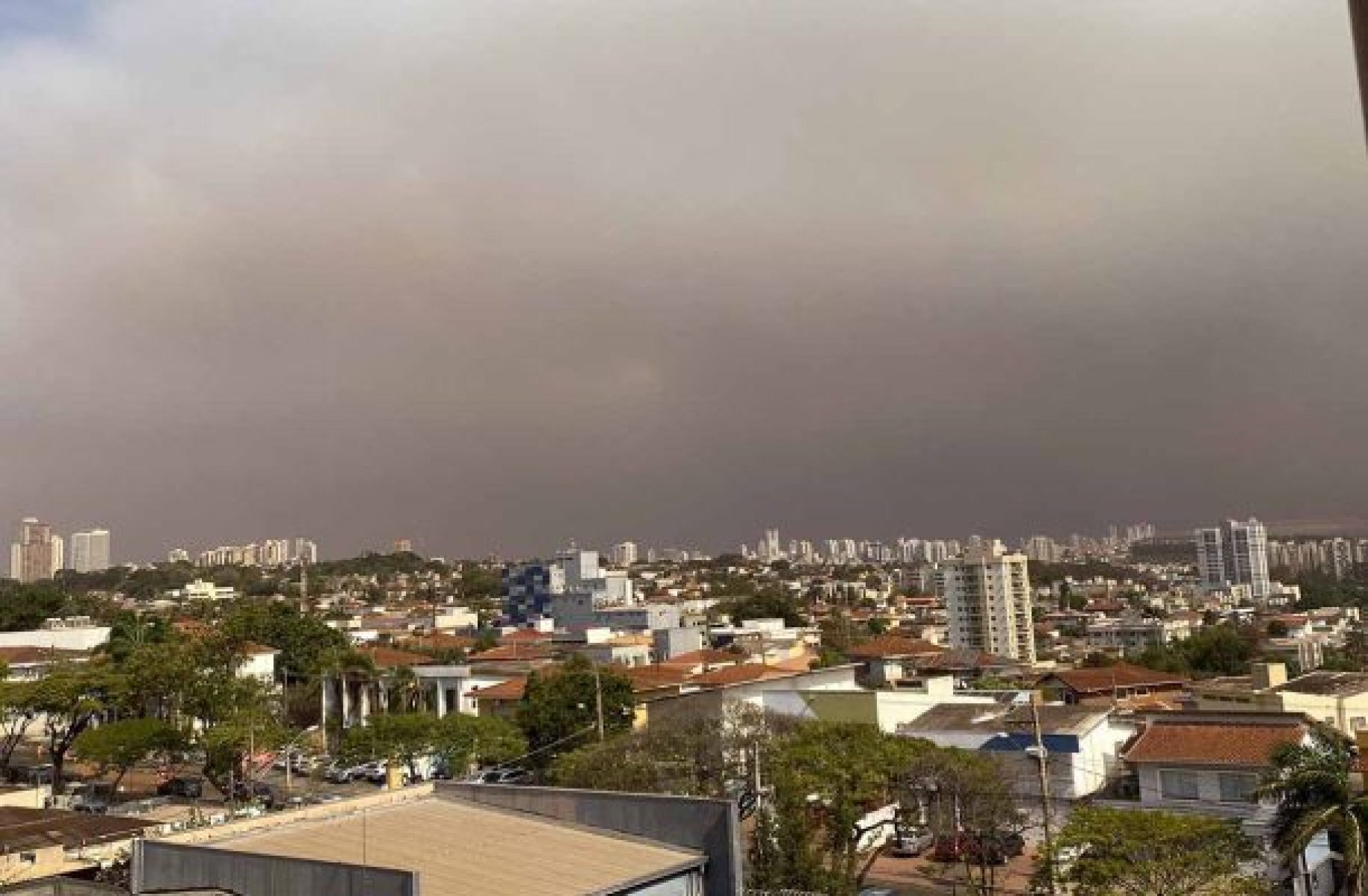 Jogos são suspensos em Ribeirão Preto por causa de queimadas na cidade  -  (crédito: Foto: Reprodução / @bronualvarenga)