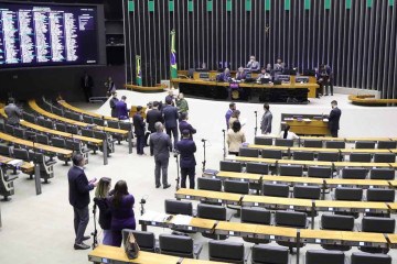 No segundo esforço concentrado da Câmara, as votações no plenário poderão ser feitas pelos parlamentares de forma remota, por um aplicativo -  (crédito: Mário Agra/Câmara dos Deputados)