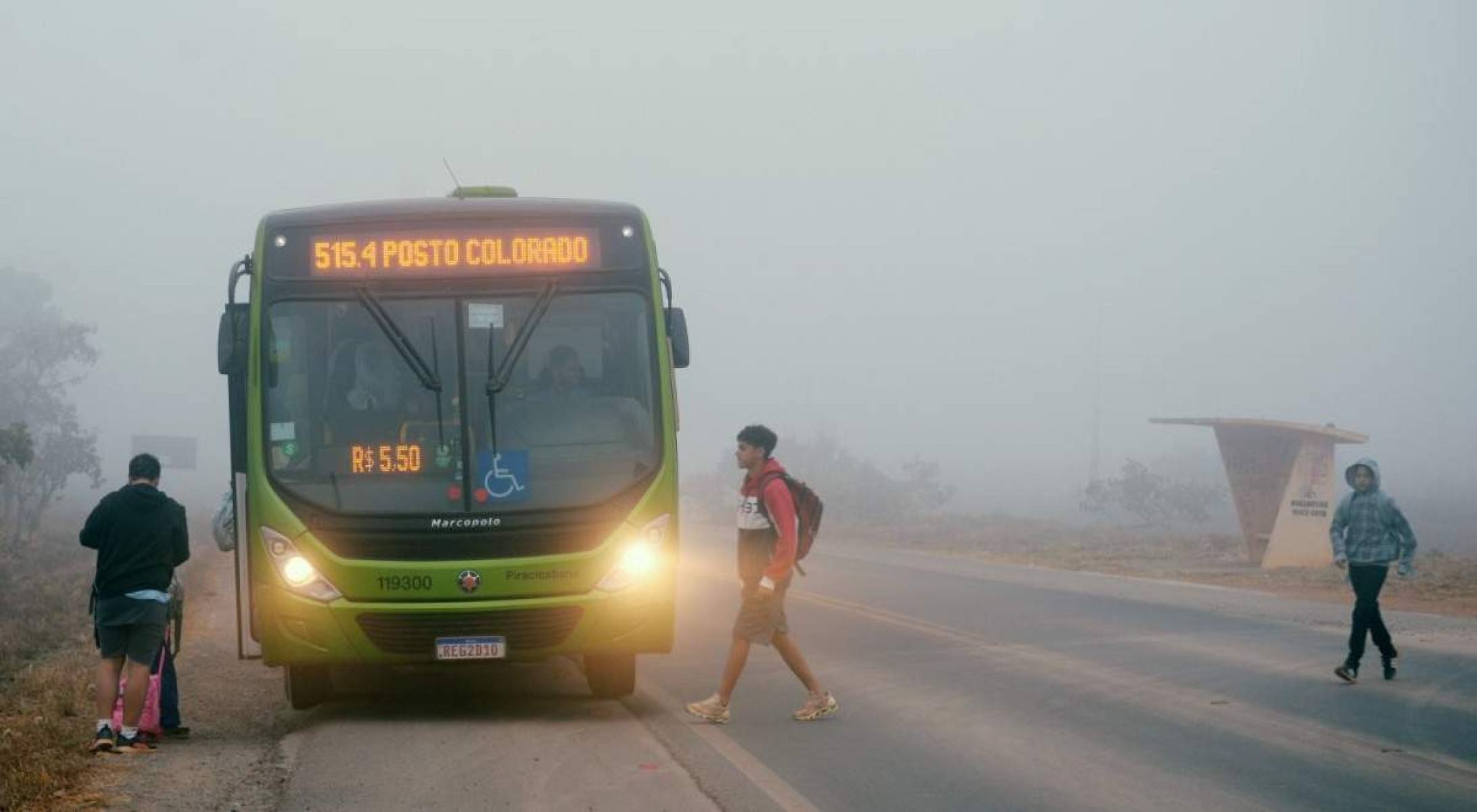 Brasília encoberta de fumaça pelo segundo dia consecutivo