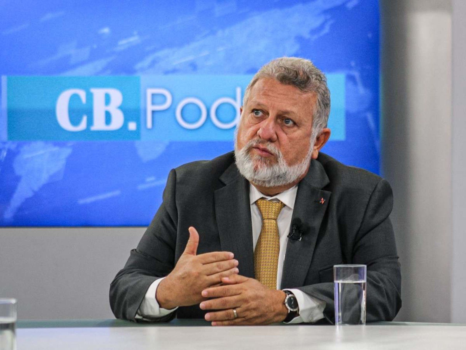 Acompanhe entrevista com o presidente da Caixa, Carlos Vieira