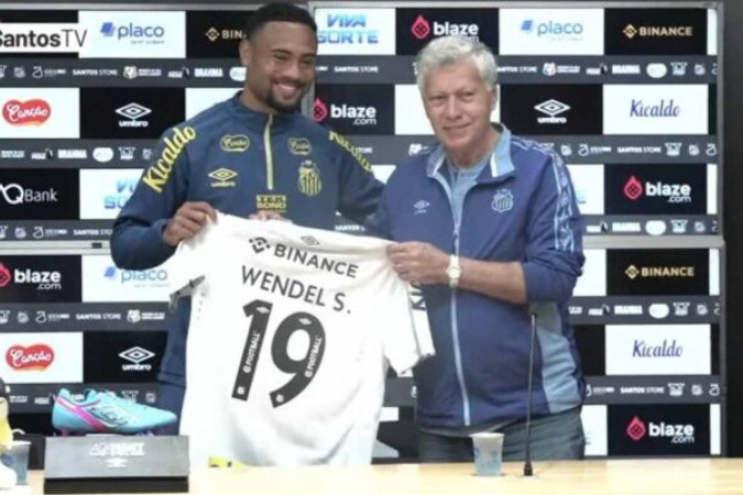 Wendel Silva é apresentado no Santos -  (crédito: Foto: Reprodução / Santos TV)