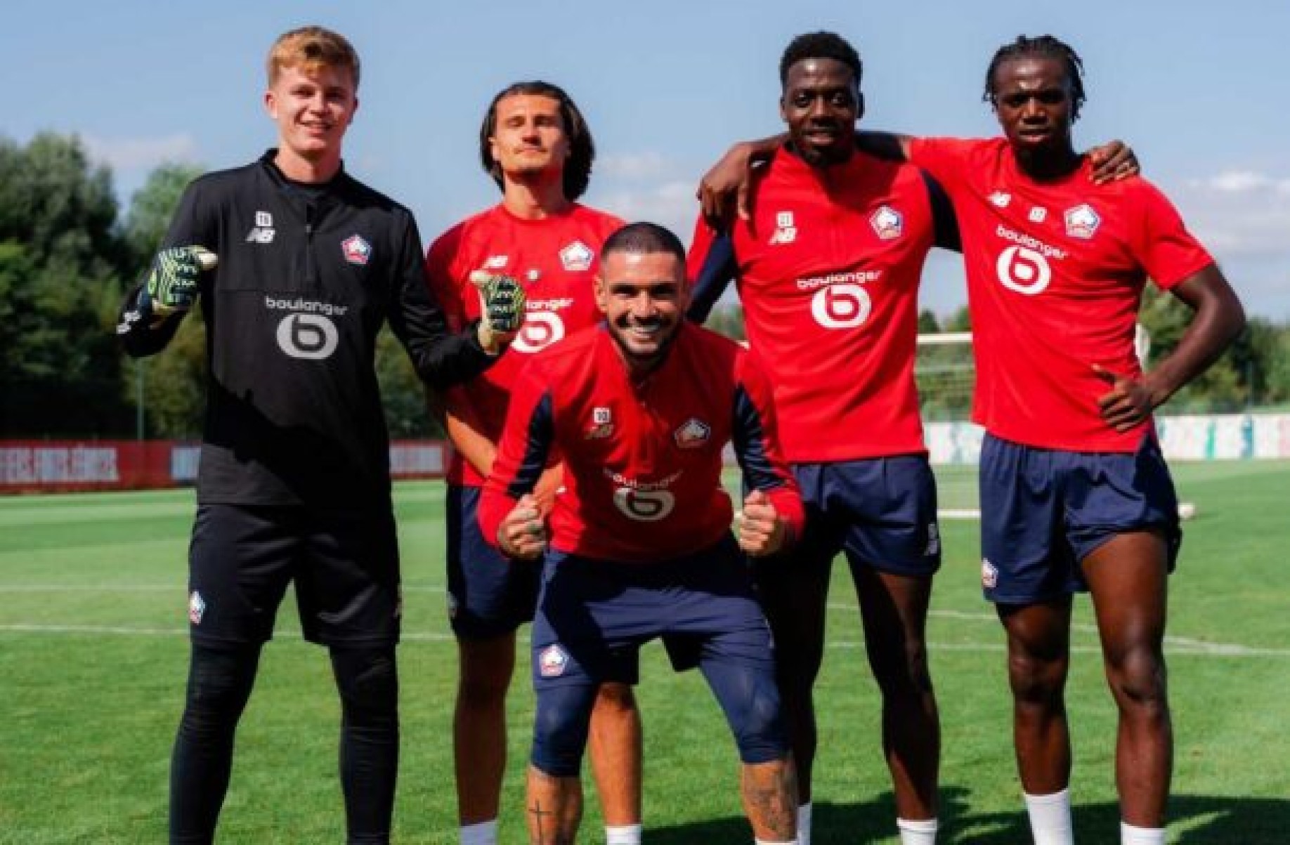 Jogadores do Lille durante treinamento da equipe -  (crédito: Foto: Divulgação)