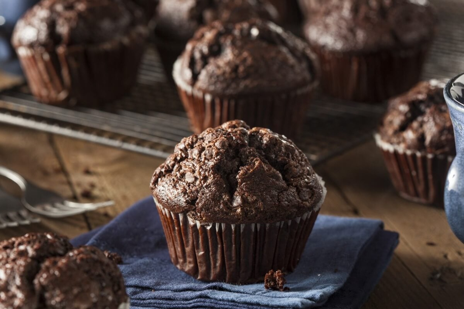 Muffin de cacau com linhaça e banana (Imagem: Brent Hofacker | Shutterstock)  -  (crédito: EdiCase)