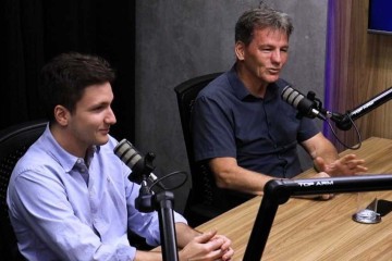 João Victor Coqueiro e João Coqueiro foram os convidados do Podcast do Correio para falar sobre o Festival Brasília sobre Rodas e o automobilismo na capital -  (crédito: CB/D.A. Press)