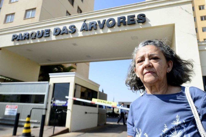 Maria de Carvalho, 70, conhecia a família. 