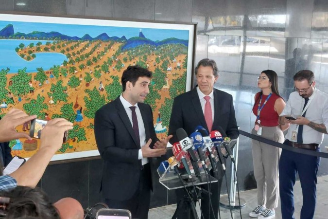 Anúncio foi feito no Palácio do Planalto, com o ministro da Fazenda, Fernando Haddad -  (crédito: Victor Correia/D.A/CB Press)