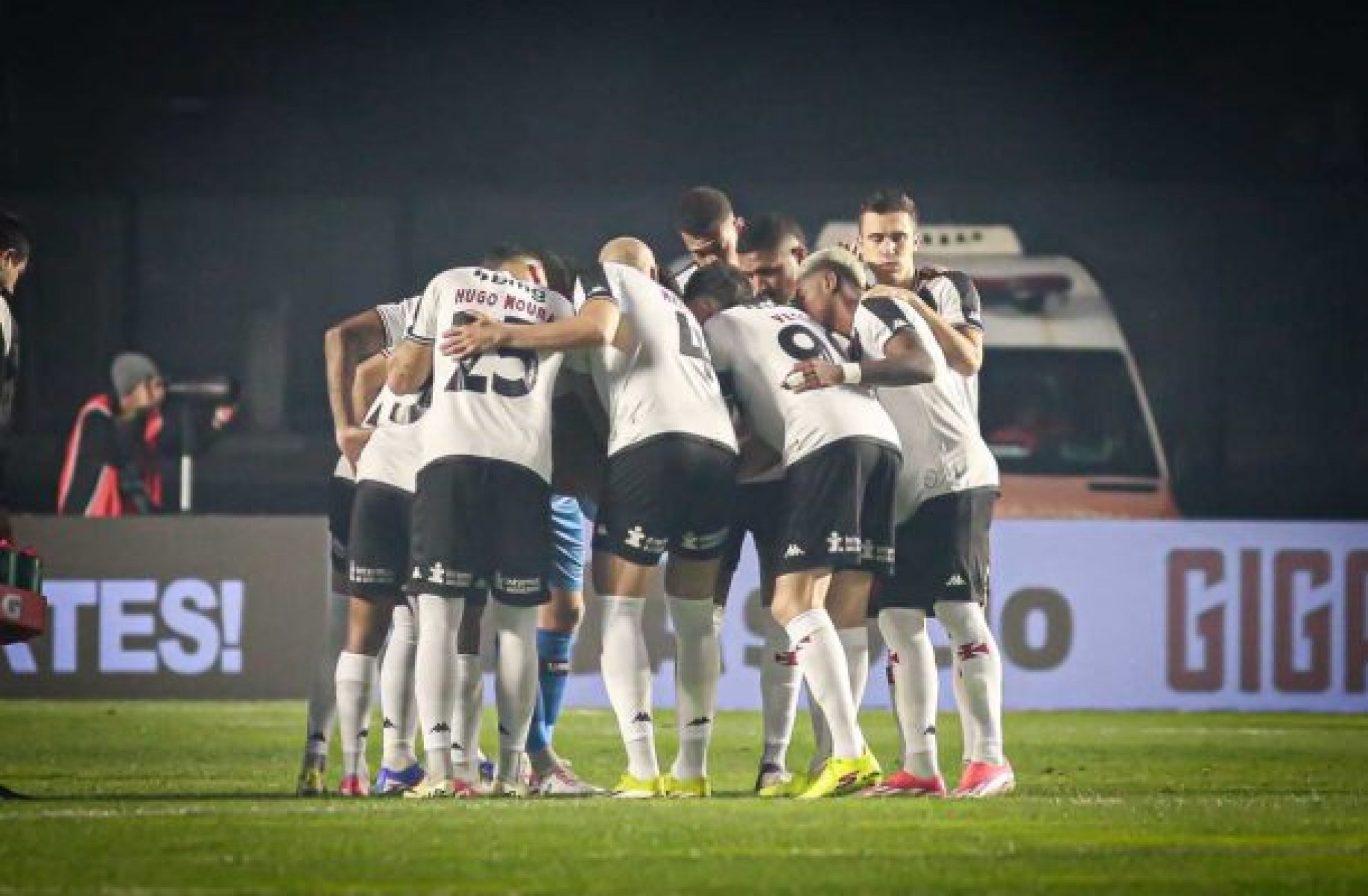 Vasco tem desfalques e dúvidas para jogo contra o CAP