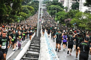 Corrida e Caminhada pela Inclusão é tradicional em São Paulo, com cerca de 20 mil participantes anualmente -  (crédito: Divulgação)