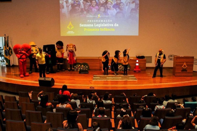 Encerramento contou com peça teatral dos bonecos do Detran-DF -  (crédito:  Kayo Magalhães/CB/D.A Press)