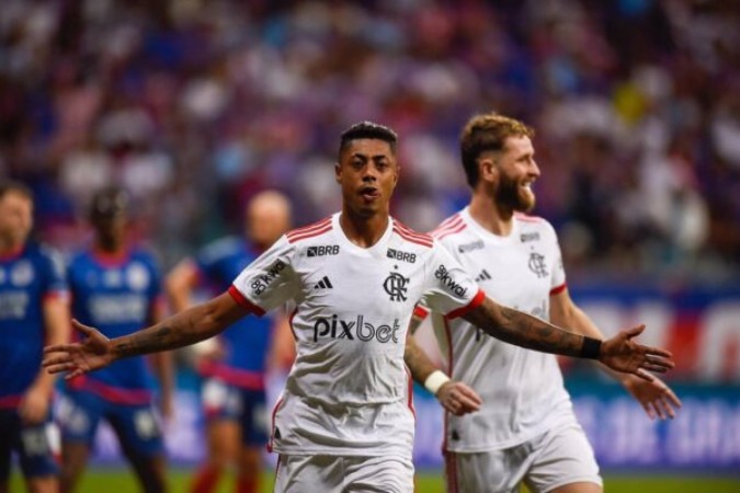 Gerson tenta a finalização no duelo diante do Bahia, pela Copa do Brasil -  (crédito: Foto: Divulgação/Flamengo)