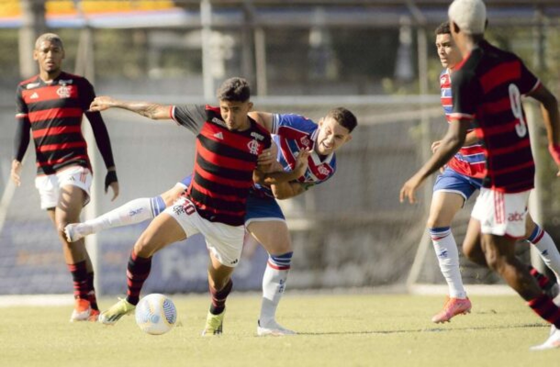 Flamengo perde para o Fortaleza e está eliminado do Brasileirão Sub-20