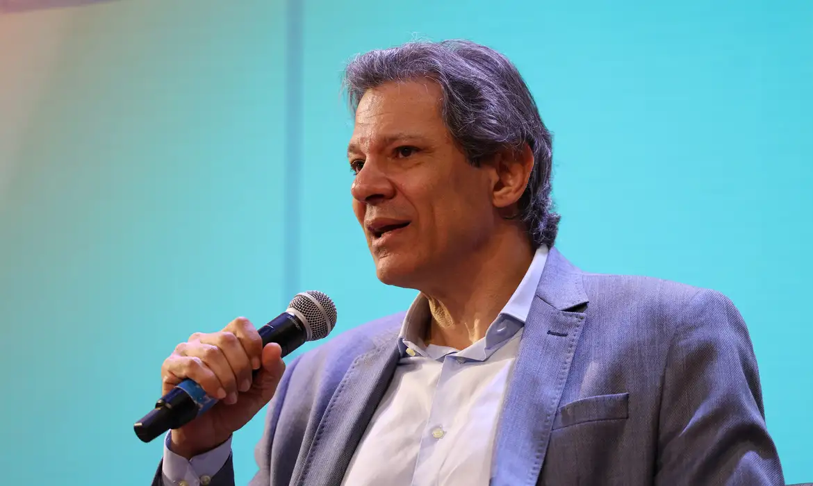 Haddad: sem derrotas no Congresso, governo poderia ter déficit zero -  (crédito: EBC)