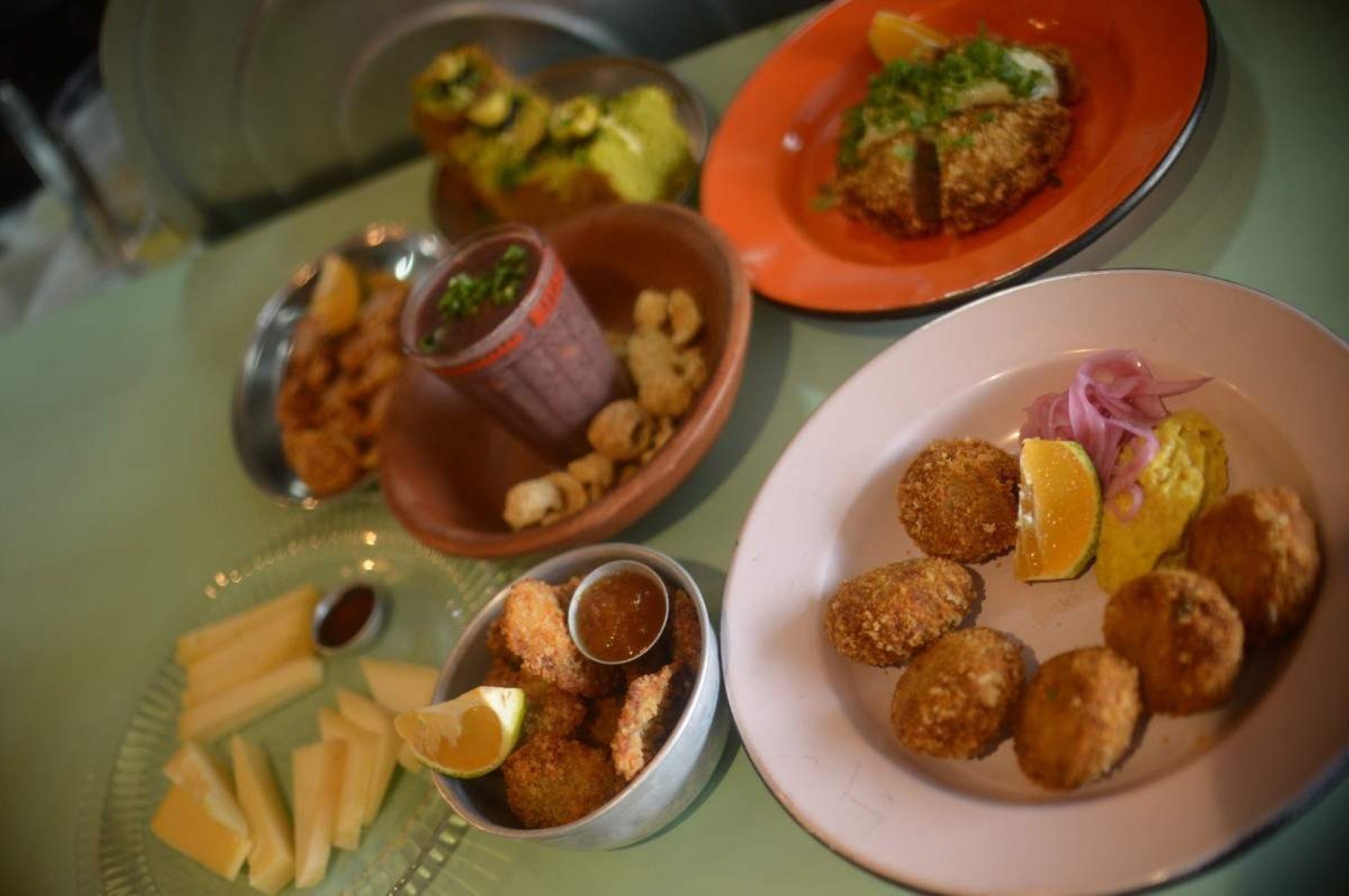 Torresmo, caldim de feijão e muito mais da culinária mineira