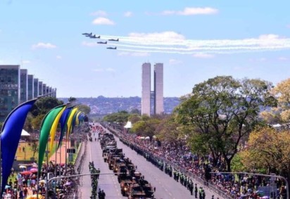 O convite já havia sido feito ao MST, que designara dois representantes para participar do desfile -  (crédito: Ed Alves/CB/D.A.Press)