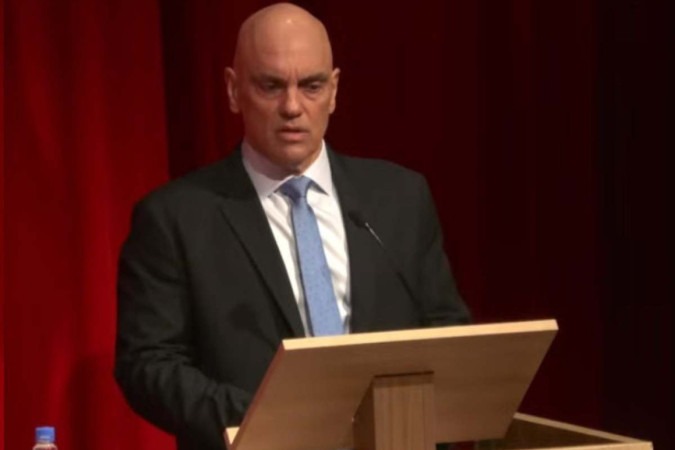 Ministro Alexandre de Moraes comenta legislação sobre redes sociais durante Semana Jurídica Mackenzie
 -  (crédito: Reprodução Youtube Mackenzie)