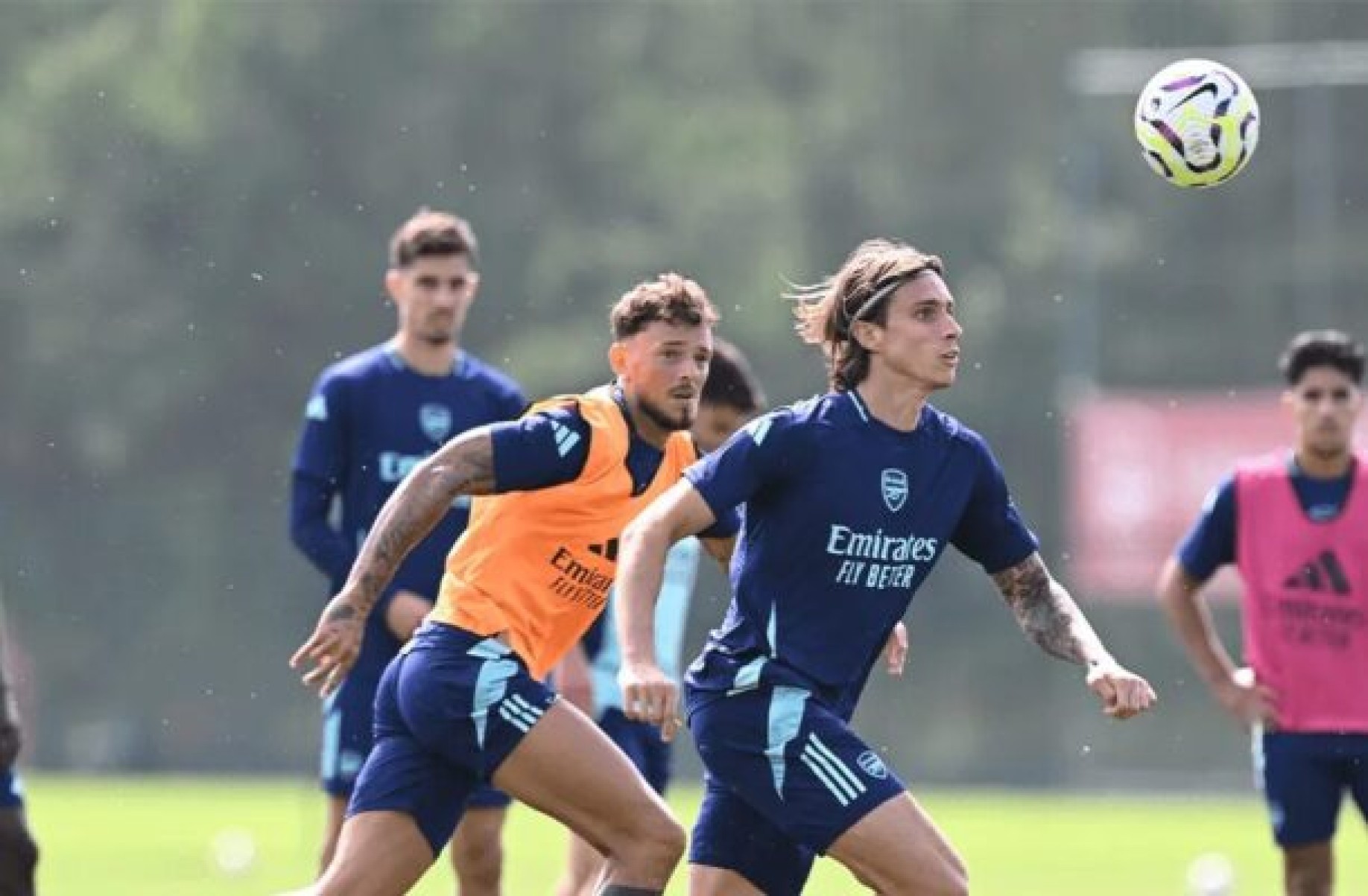 Jogadores do Arsenal durante treinamento da equipe  -  (crédito: Foto: Divulgação)