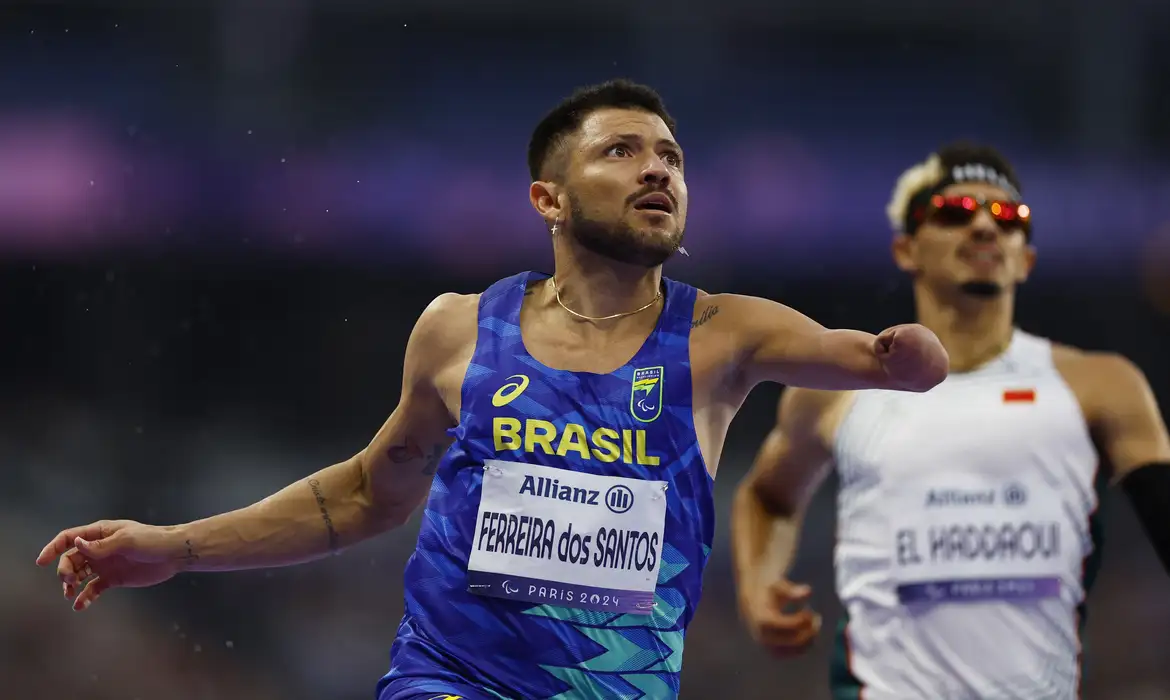 Atletismo leva mais 2 ouros com Petrúcio Ferreira e Ricardo Mendonça  -  (crédito: EBC)