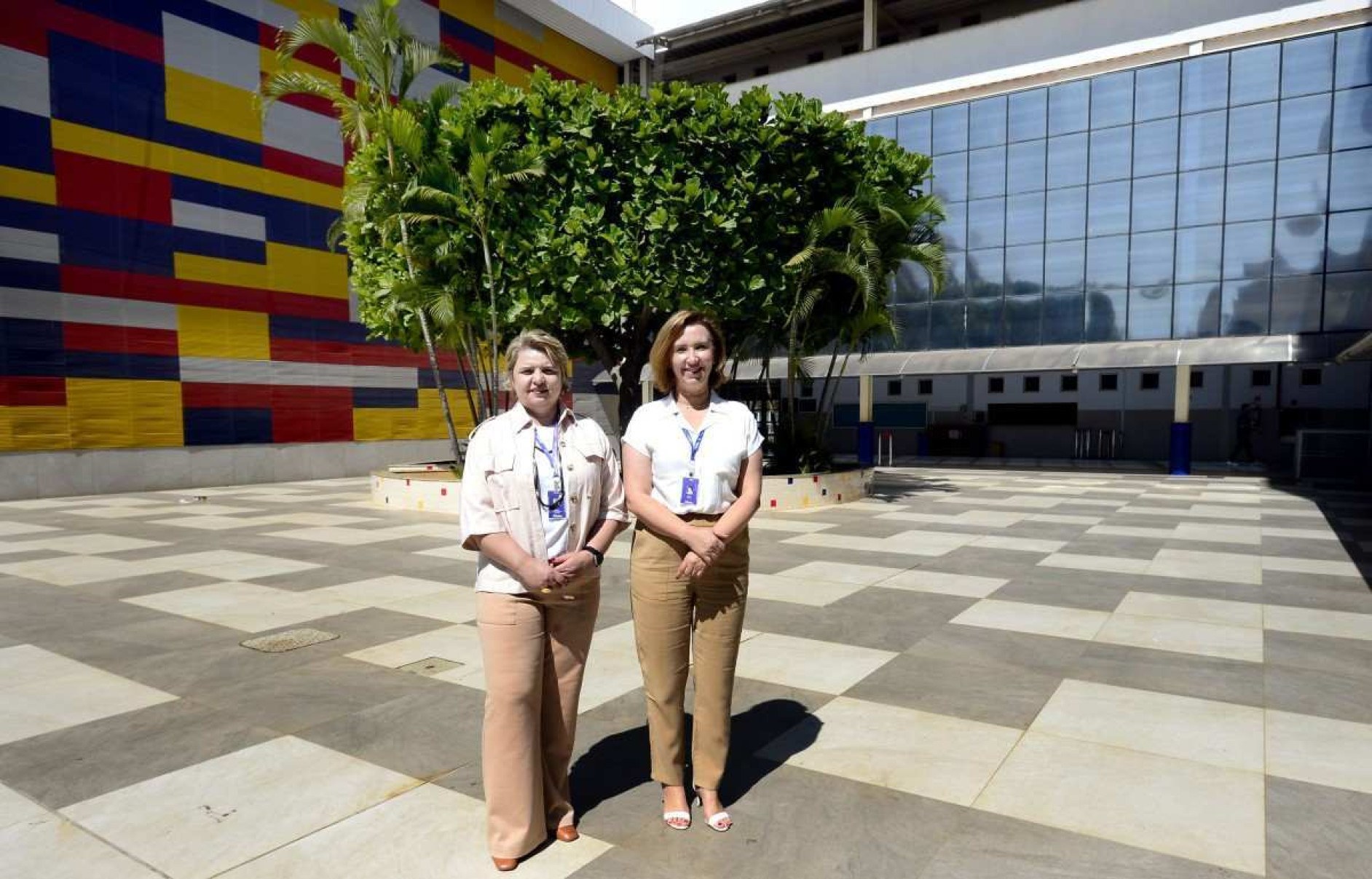 As educadoras Joelma Carneiro e Denise Canal mantêm o foco na preparação dos alunos do terceiro ano