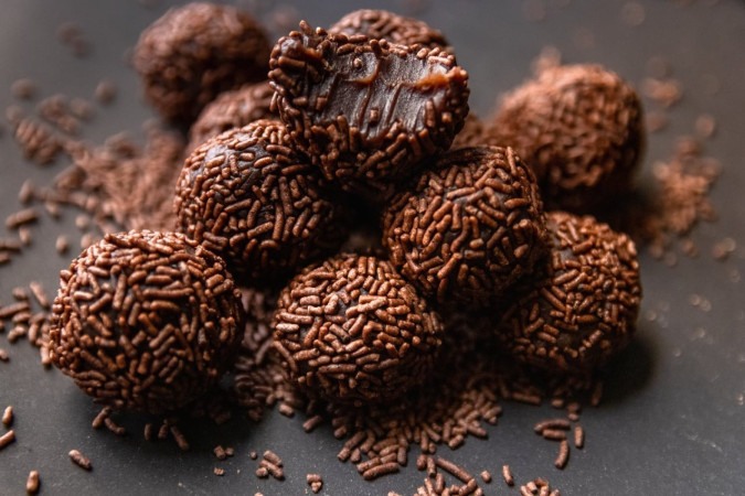 Brigadeiro (Imagem: DihandraPinheiro | Shutterstock) -  (crédito: EdiCase)