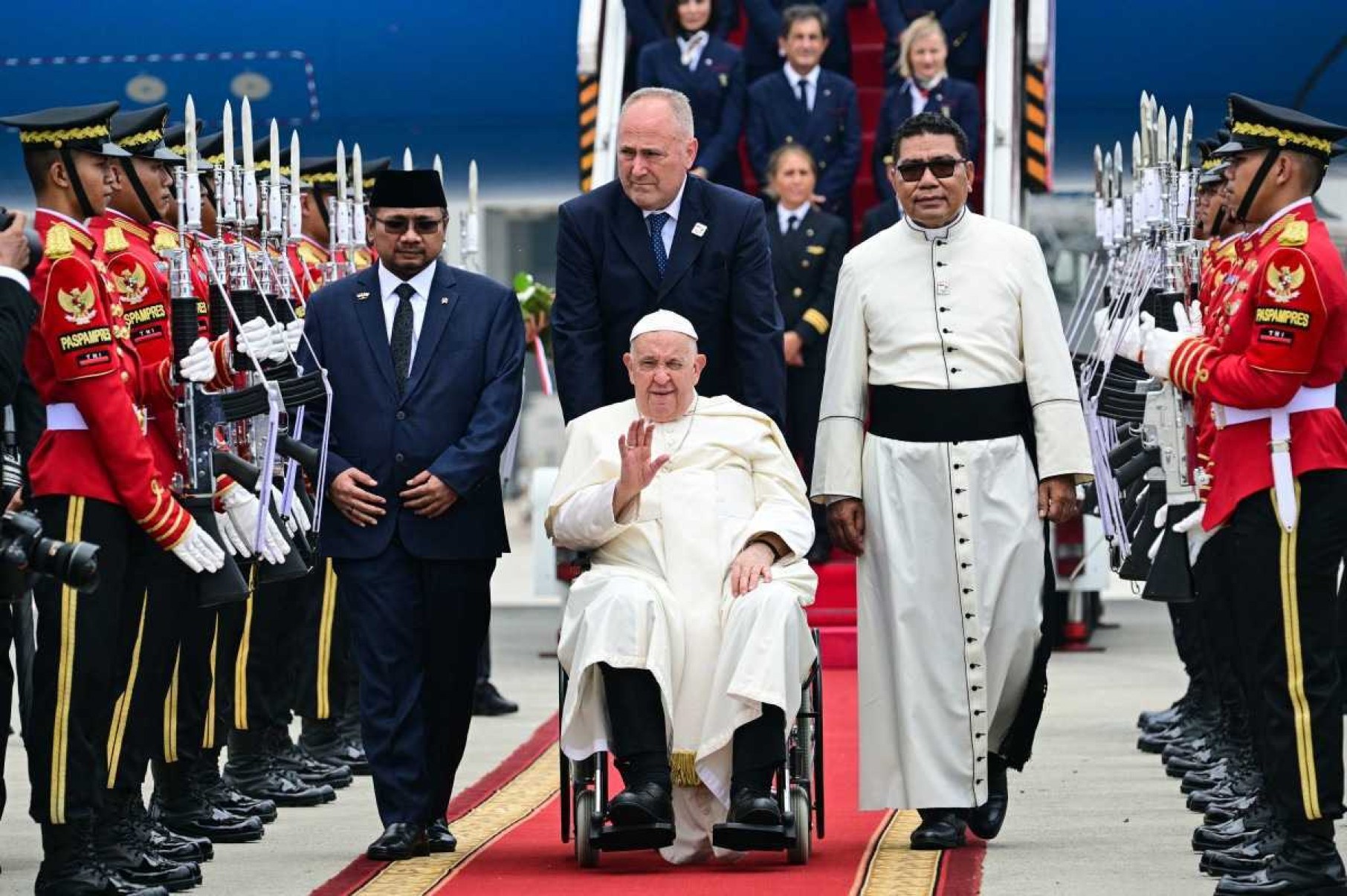 Papa Francisco desembarca na Indonésia e inicia longa viagem pela Ásia e Oceania