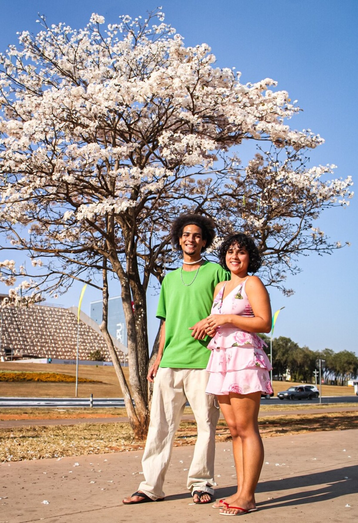 Felipe Ferreira e Samira compartilham a admiração pela florada branca