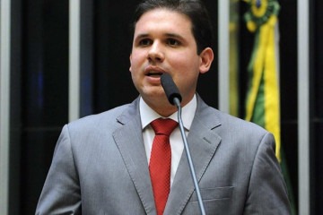 Aos 34 anos, Motta não é um novato. Está no 4º mandato e circula bem entre as bancadas -  (crédito: Divulgação Câmara dos Deputados)