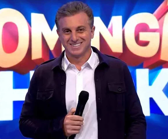 Um dos maiores apresentadores do Brasil, Luciano Huck fez53 anos no dia 3 de setembro. Atualmente, ele comanda o Domingão com Huck. -  (crédito: Reprodução de TV / Globo)