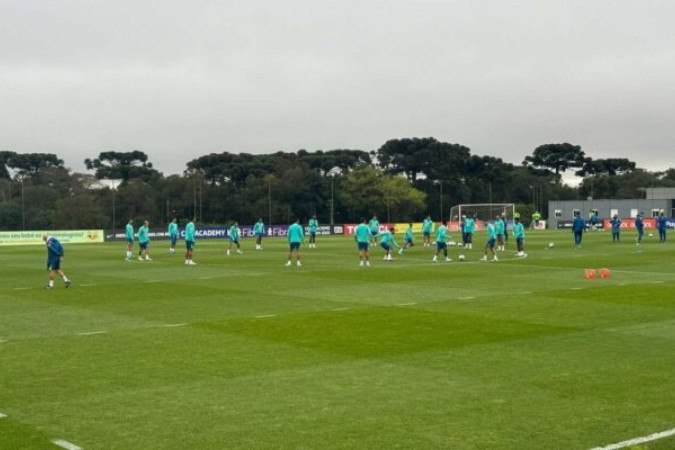 Dorival comanda Ãºltimo treino antes do confronto contra Equador -  (crédito: Felipe Camin/Jogada10)