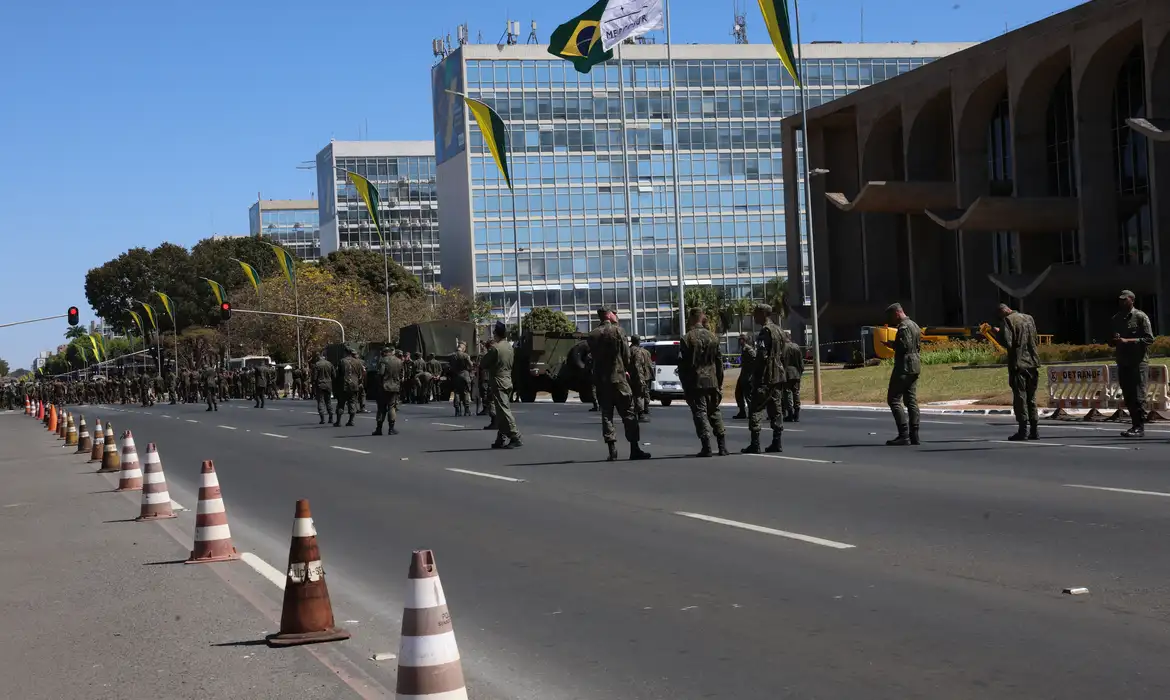 Esplanada fecha nesta sexta à noite para desfile do 7 de setembro -  (crédito: EBC)