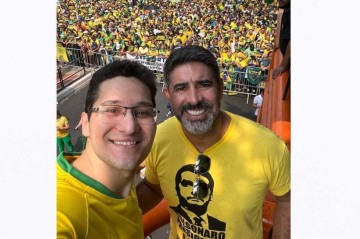 Deputados distritais vÃ£o a ato organizado por Bolsonaro na Avenida Paulista, em SÃ£o Paulo
       -  (crédito: DivulgaÃ§Ã£o)