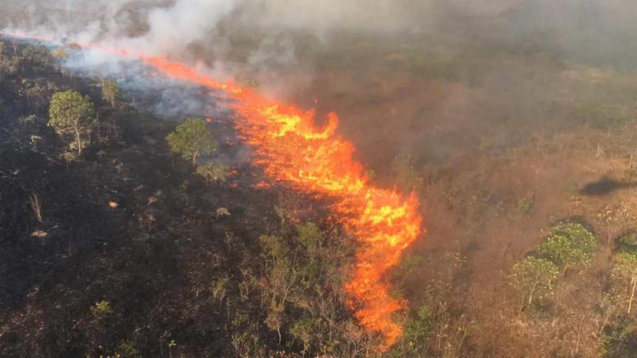 Pontos turísticos são fechados na Chapada dos Guimarães por causa do fogo