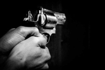 Homem morreu com seis tiros disparados por policial - (crédito: Pixabay/Reprodução) Homem morreu com seis tiros disparados por policial - (crédito: Pixabay/Reprodução)