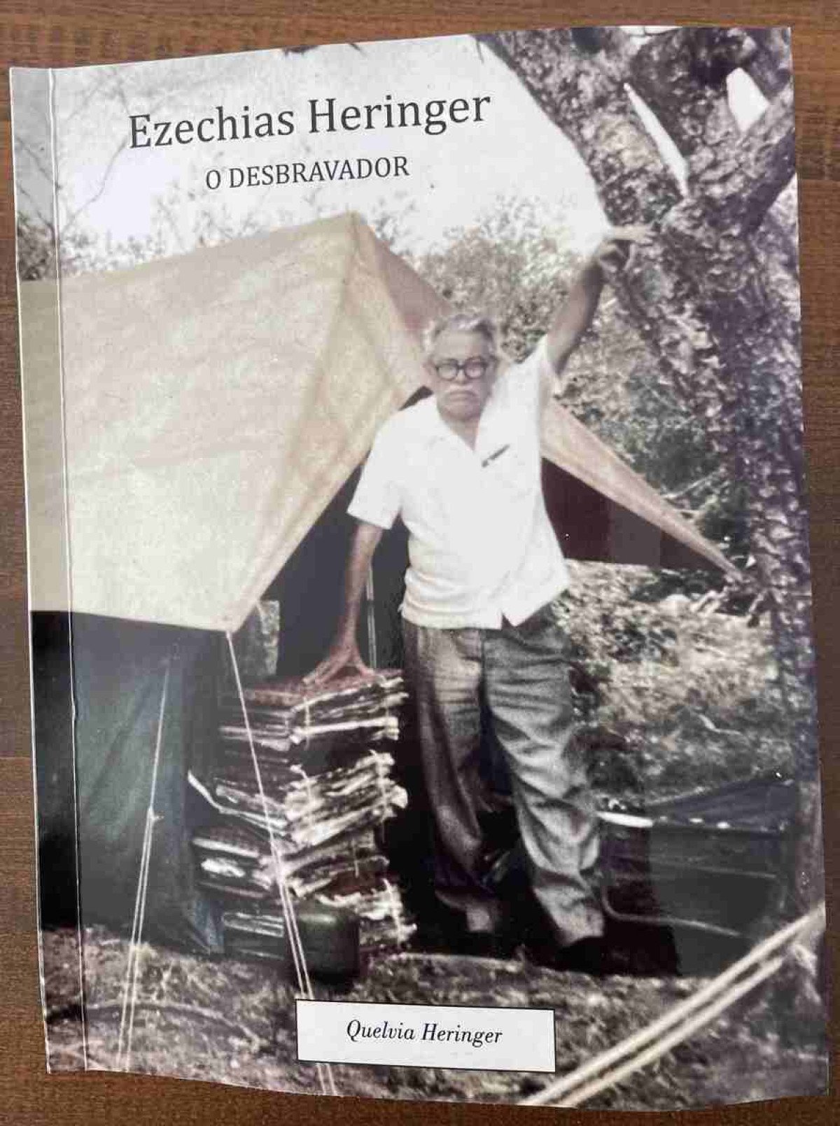 Livro Ezechias, o desbravador será lançado amanhã