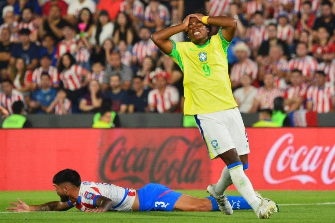 A Seleção Brasileira perdeu de 1x0 para o Paraguai nesta terça-feira (10/9) -  (crédito: Daniel Duarte/AFP)