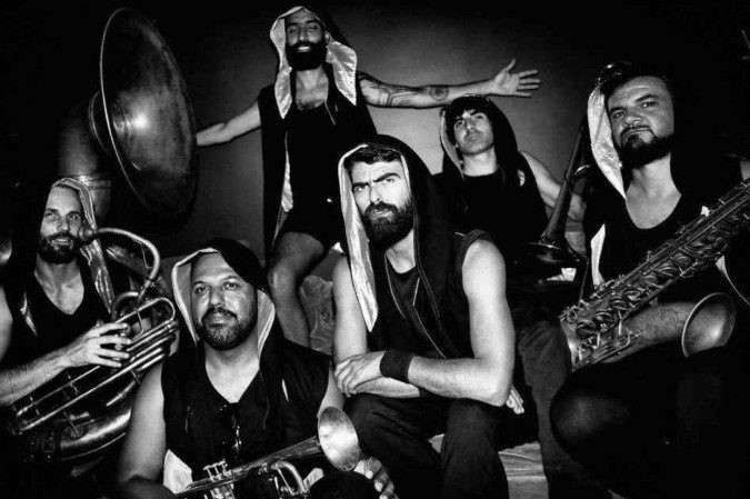 A banda Technobrass se apresenta no domingo na Infinu