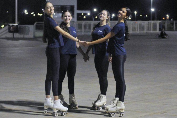  10/09/2024. Crédito: Minervino Júnior/CB/D.A Press. Brasil.  Brasilia - DF. Treino da equipe de patinação artistica que irá disputar o mundial na itália.