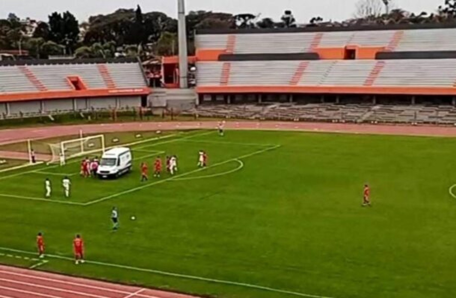 Alto Peru, equipe de Alejandro Alessandra, fica situado na cidade de Montevidéu, no Uruguai -  (crédito: Foto: Genaro Daveri / C.A Alto Peru)