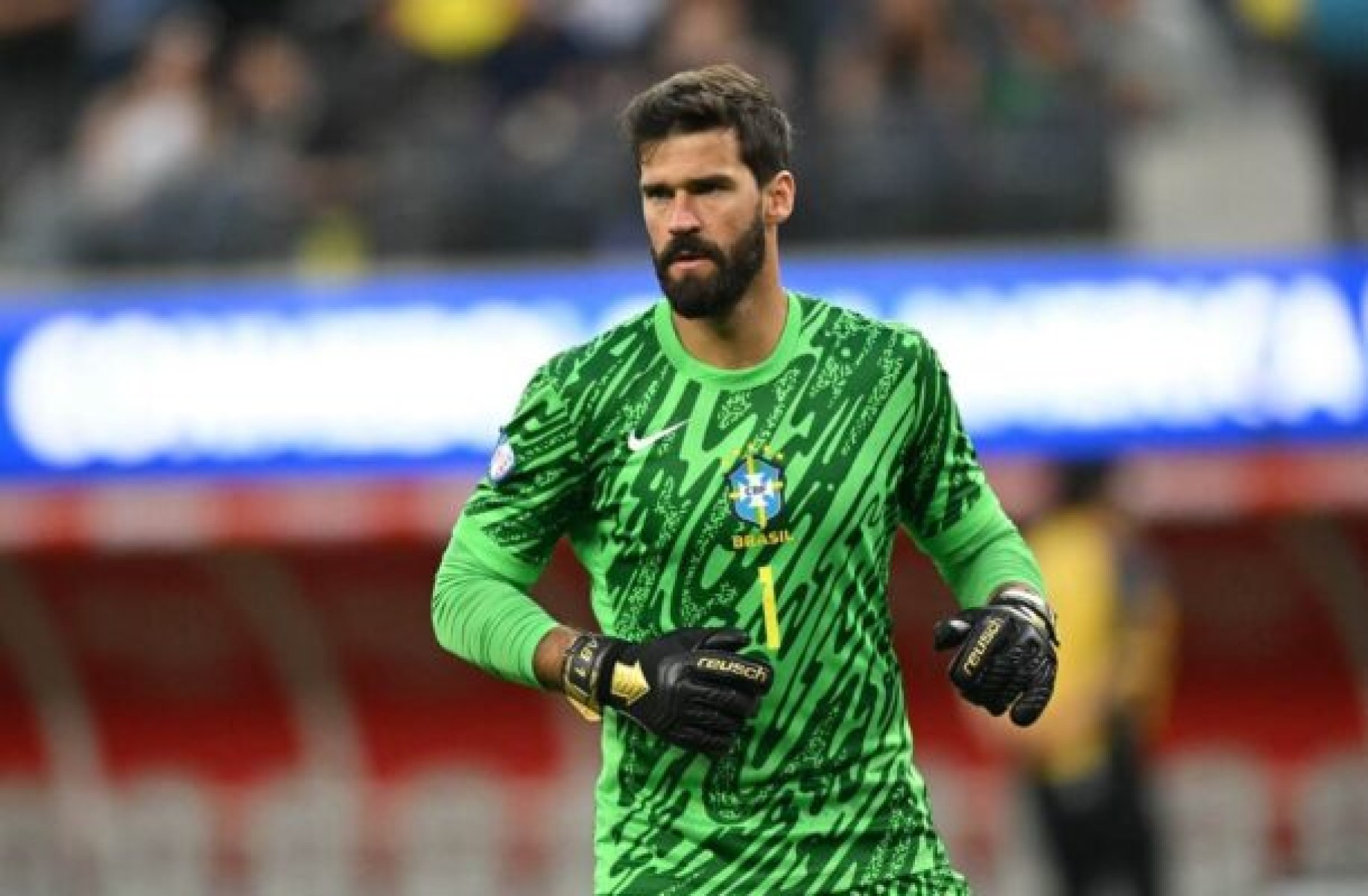 Alisson vê Brasil fraco ofensivamente e pede paciência com novo ciclo