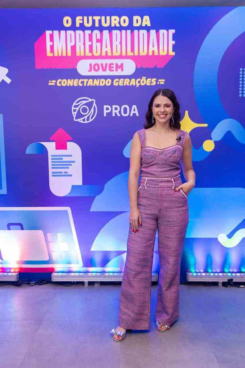 CEO do PROA, Alini Dal'Magro espera que o instituto possa garantir melhores oportunidades aos jovens brasileiros