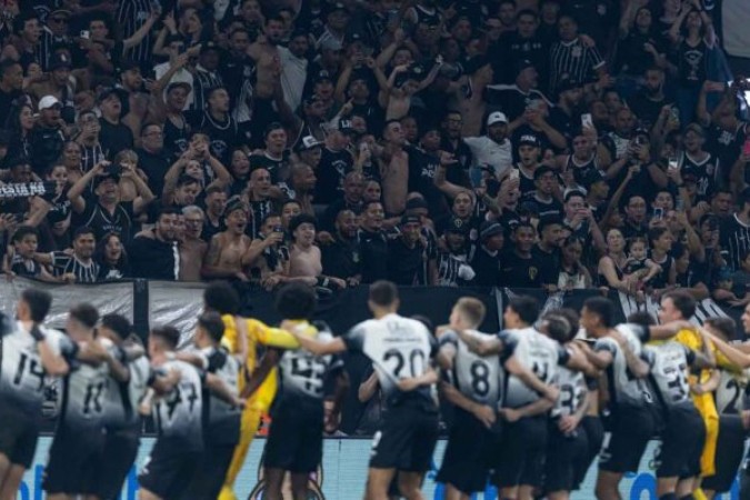 Torcida do Corinthians novamente correspondeu a empurrou o time para garantir a vaga na semifinal da Copa do Brasil  -  (crédito: - Foto: Gustavo Vasco/Corinthians)