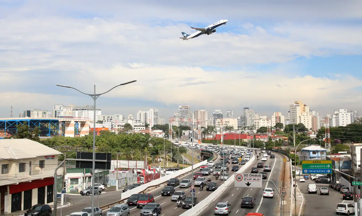 Abear atribui à advocacia predatória total de processos no setor aéreo -  (crédito: EBC)