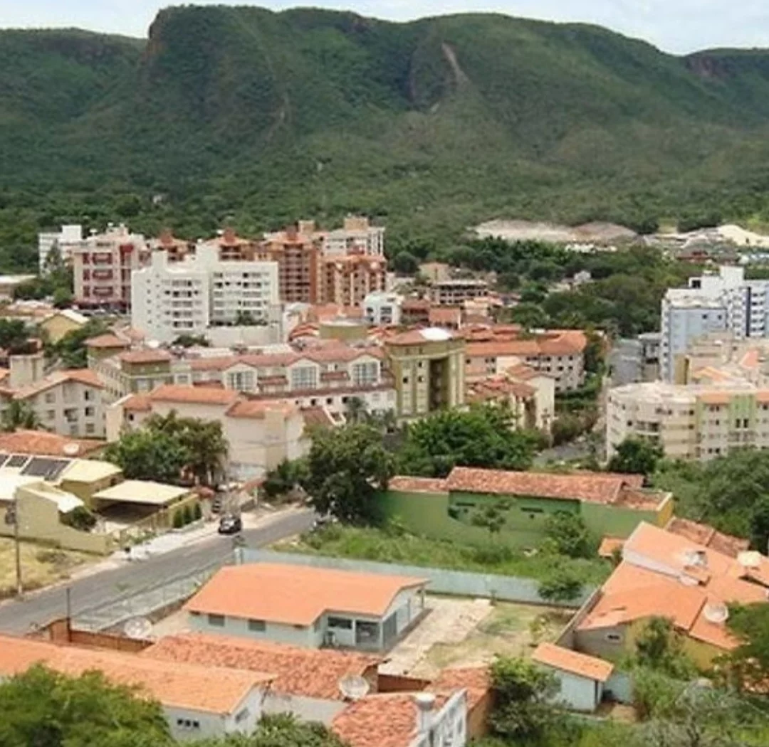 Um fato inusitado ocorre na cidade de Rio Quente, em Goiás, e chama atenção na internet: o lugar tem mais casas do que pessoas vivendo lá.
 -  (crédito: Divulgação Prefeitura de Rio Quente)