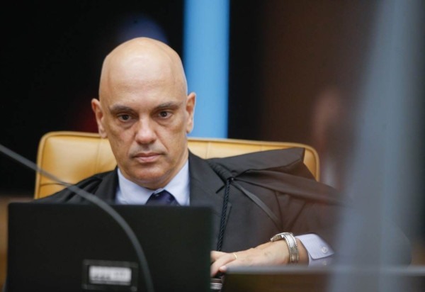 Moraes mandou imobilizar contas da Starlink por considerar que, por pertencer também a Musk, é solidária no ressarcimento às multas ao X -  (crédito: Fellipe Sampaio /SCO/STF)