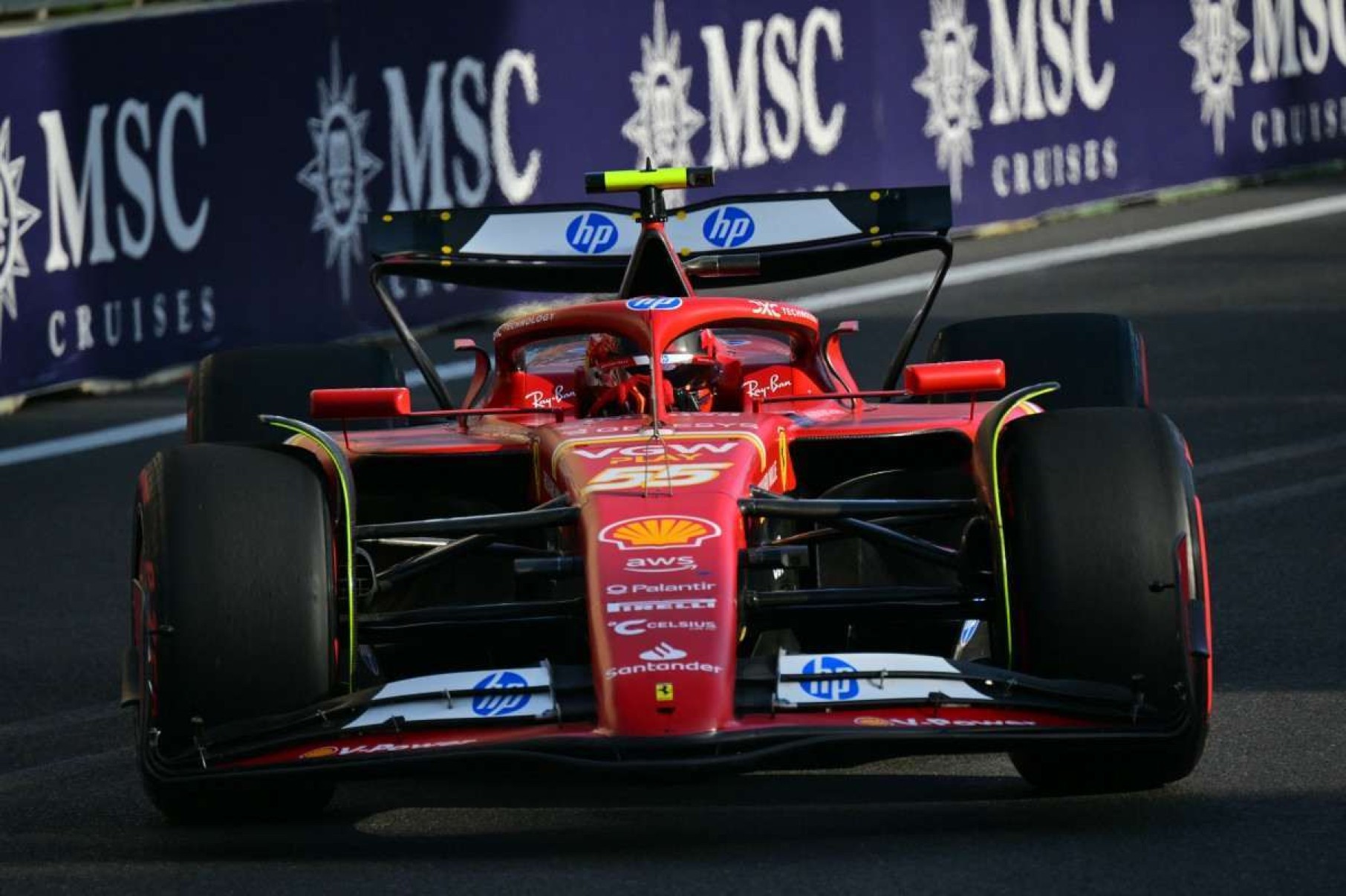 Leclerc confirma bom momento da Ferrari e faz a pole do GP do Azerbaijão