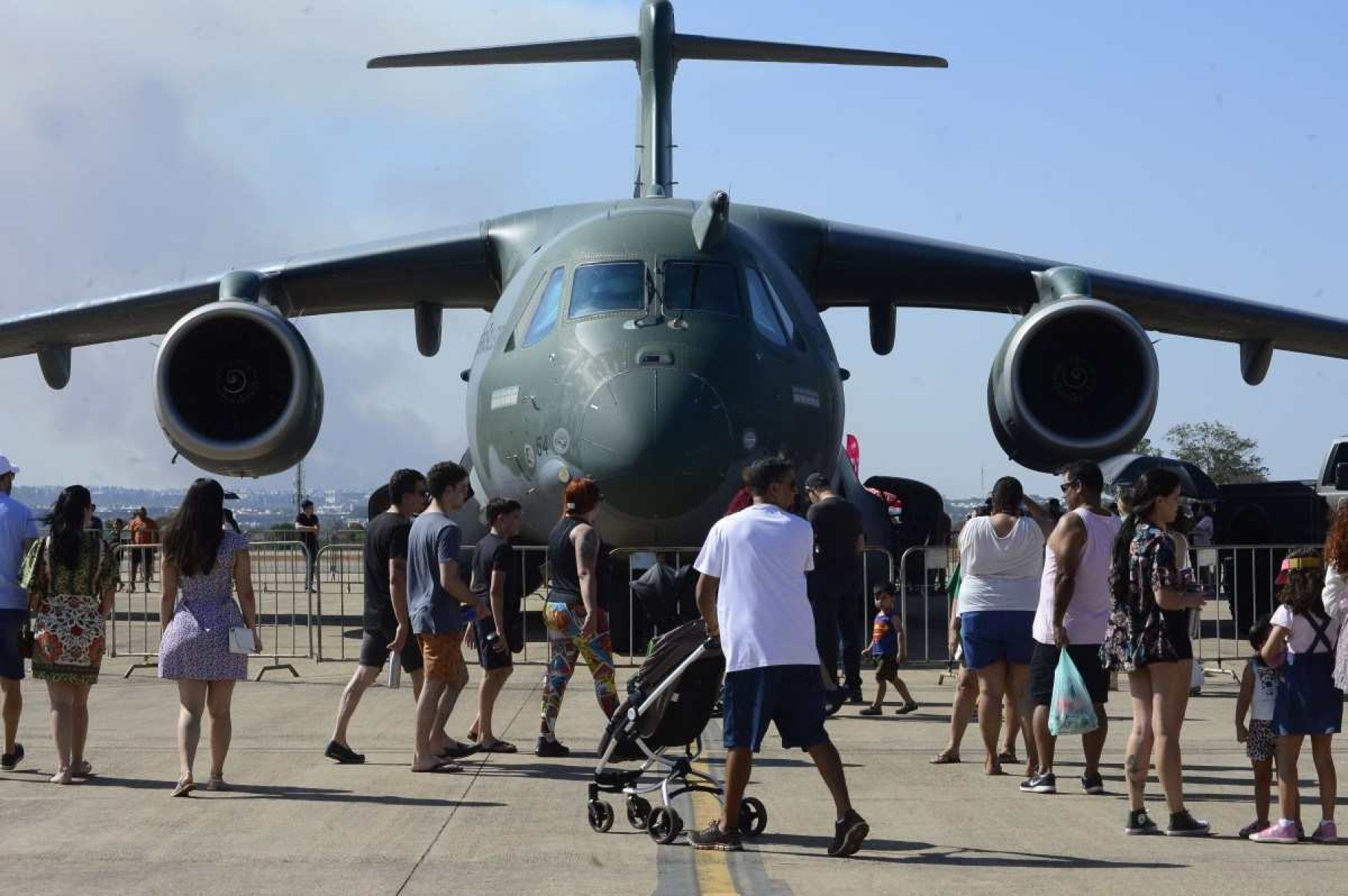 Festa da aviação reúne 60 mil na Base Aérea de Brasília