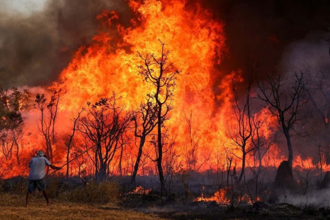 Fogo
     -  (crédito:  Fotográfo/Agência Brasil)