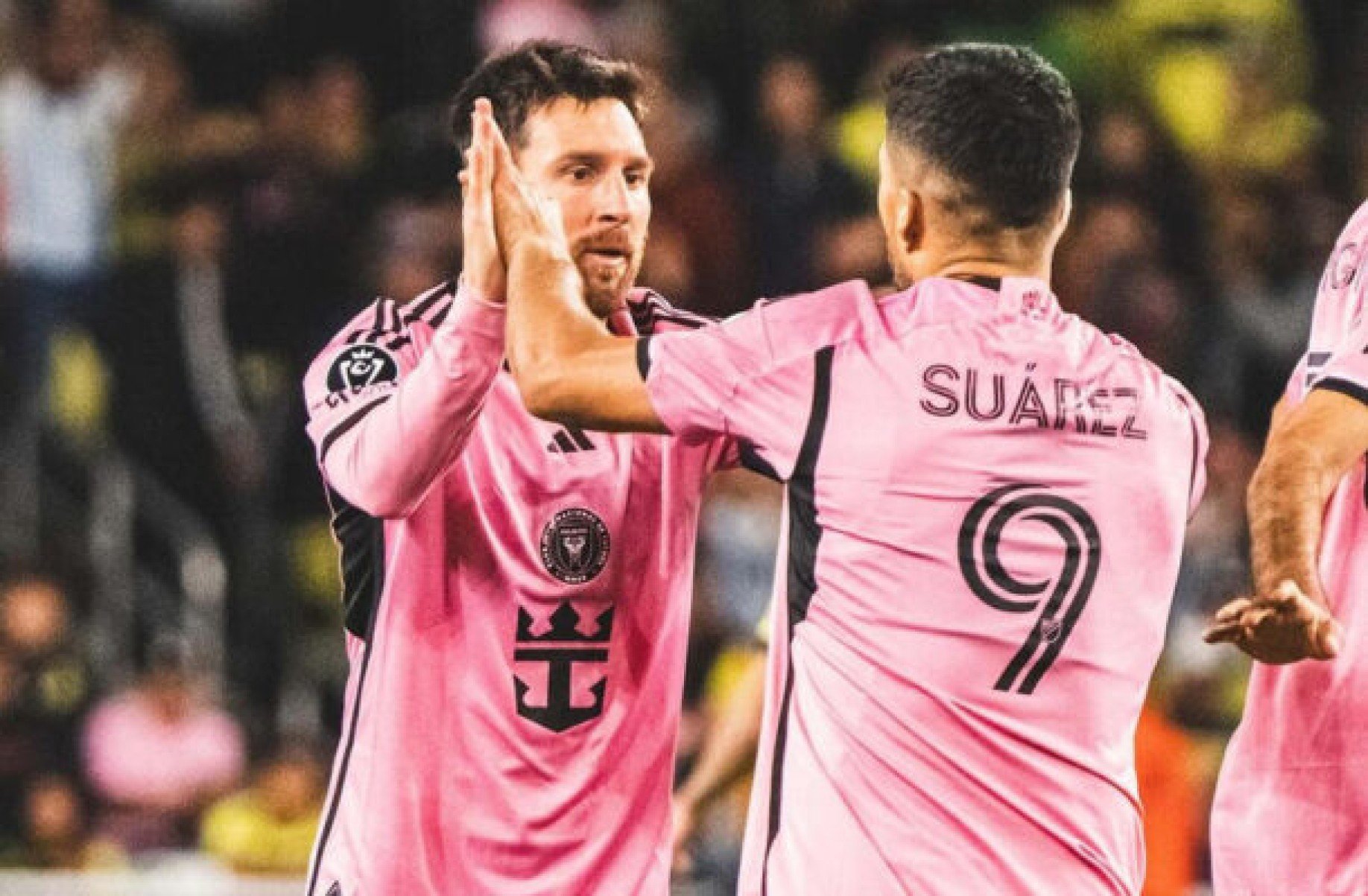 Messi faz dois gols no retorno aos gramados, e Inter Miami vence outra na MLS
