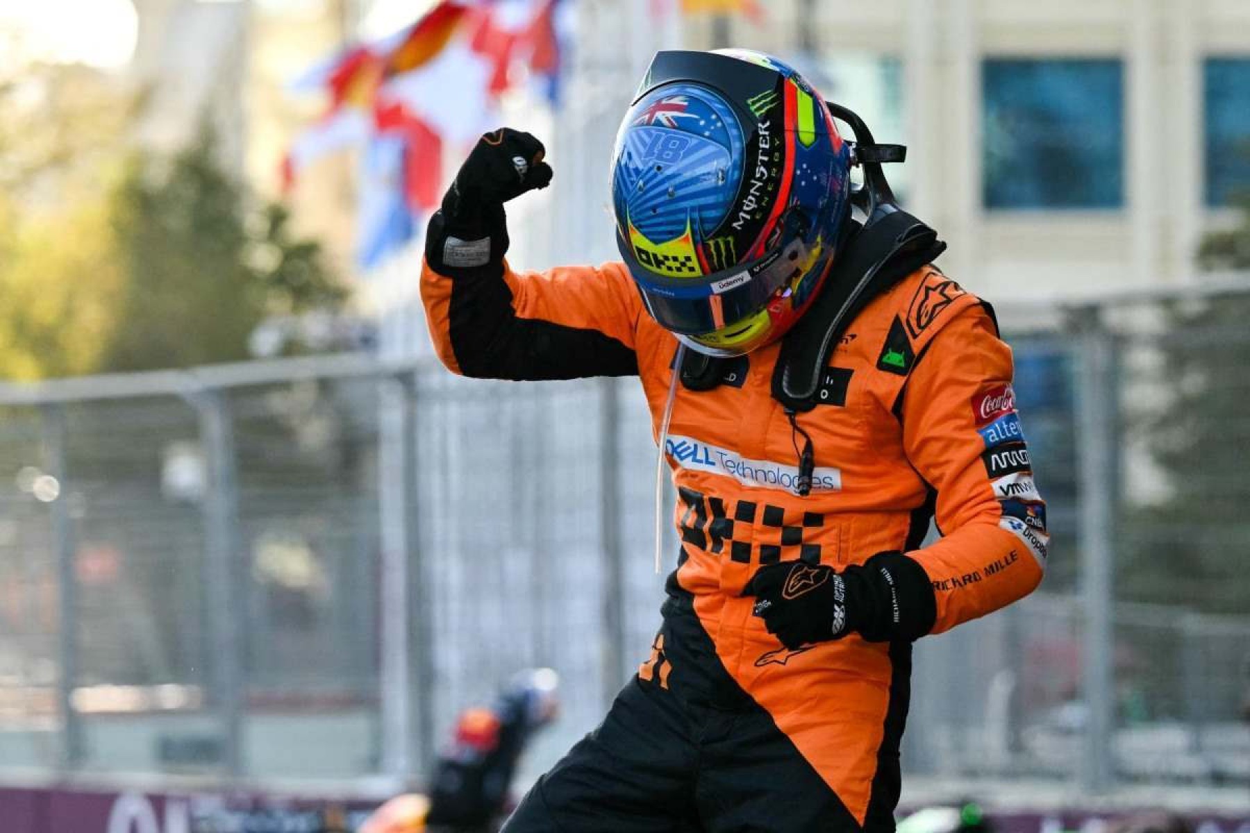 Piastri vence 'batalha' com Leclerc e conquista GP do Azerbaijão